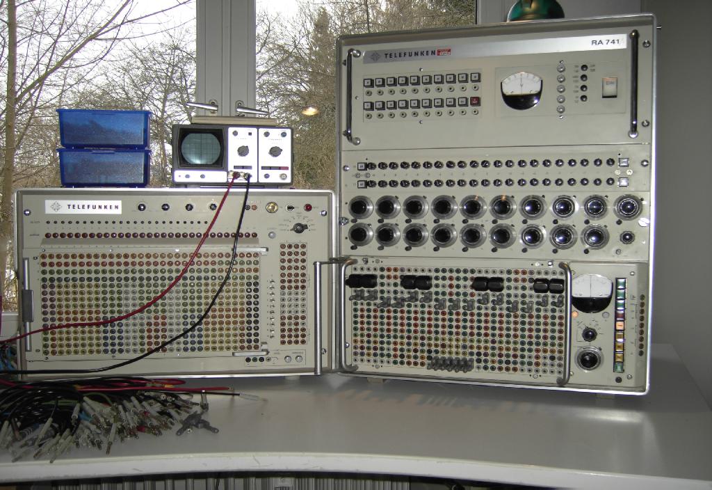 Analog computer